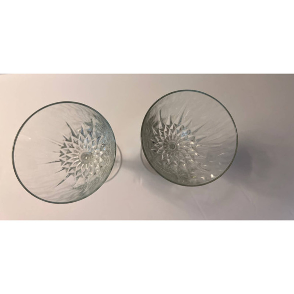 Luminary Crystal Wine Glasses‎ Set of 2 7" Tall x 3" Wide - Picture 4 of 5